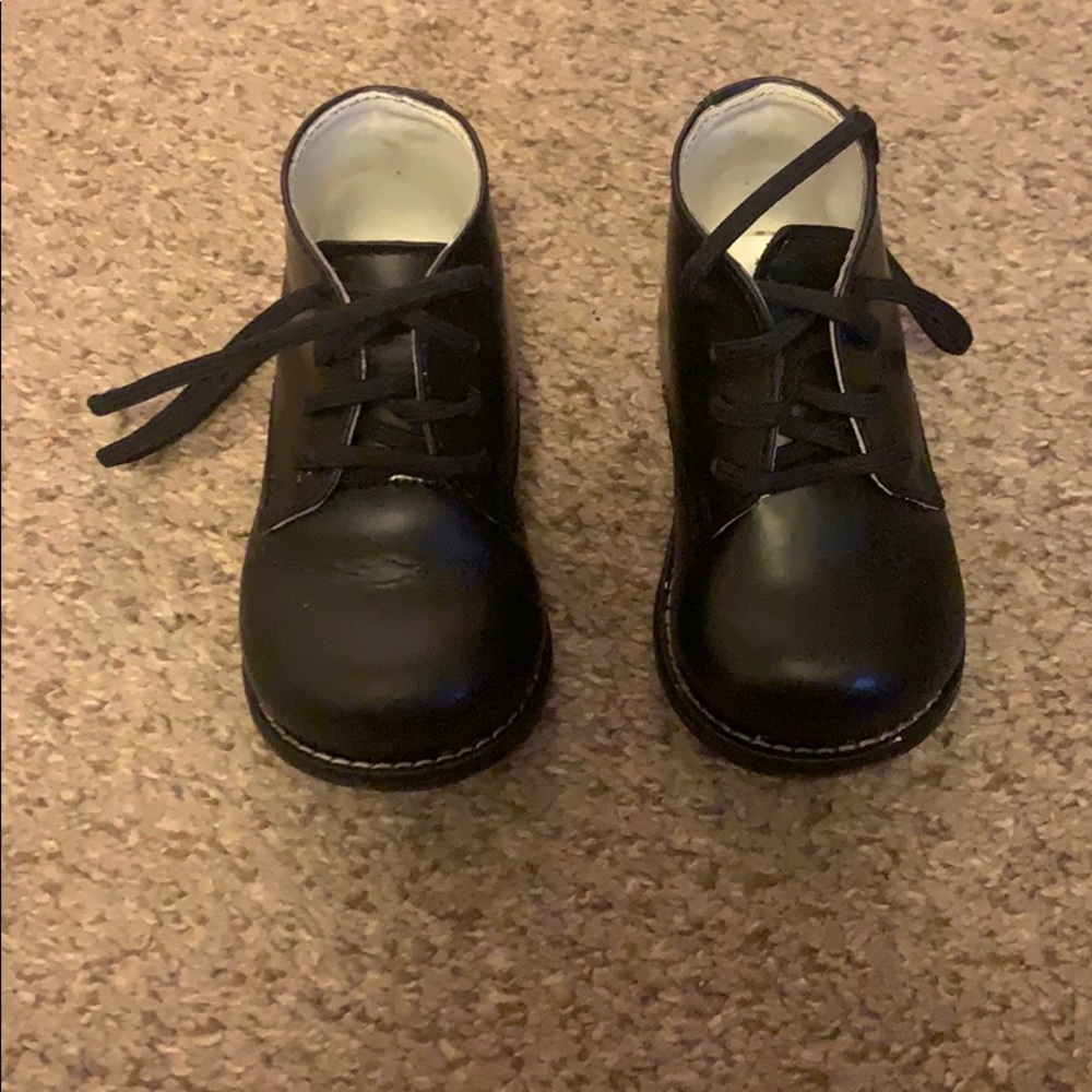 Walking Shoes Hard bottoms
